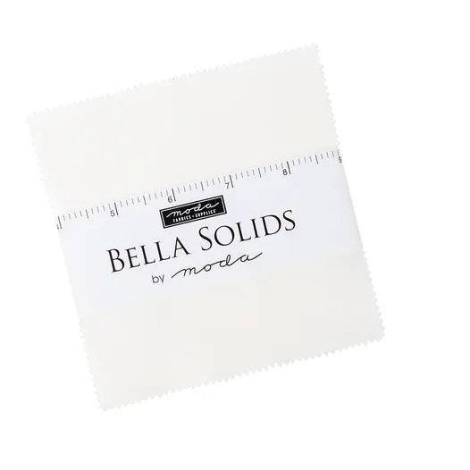 Bella Solid Off white 200 charm pack