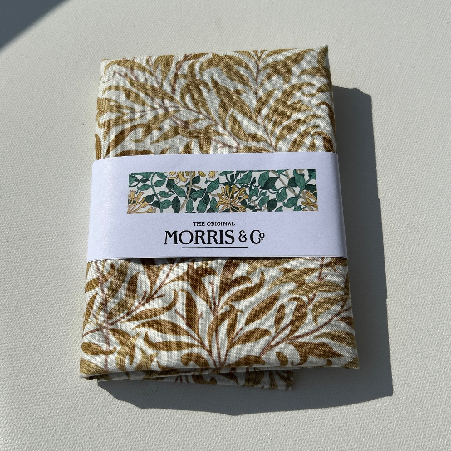 William Morris Standen Lily Leicester fat quarter