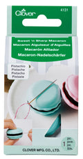 Sweet 'n Sharp Macaron (Pistachio)