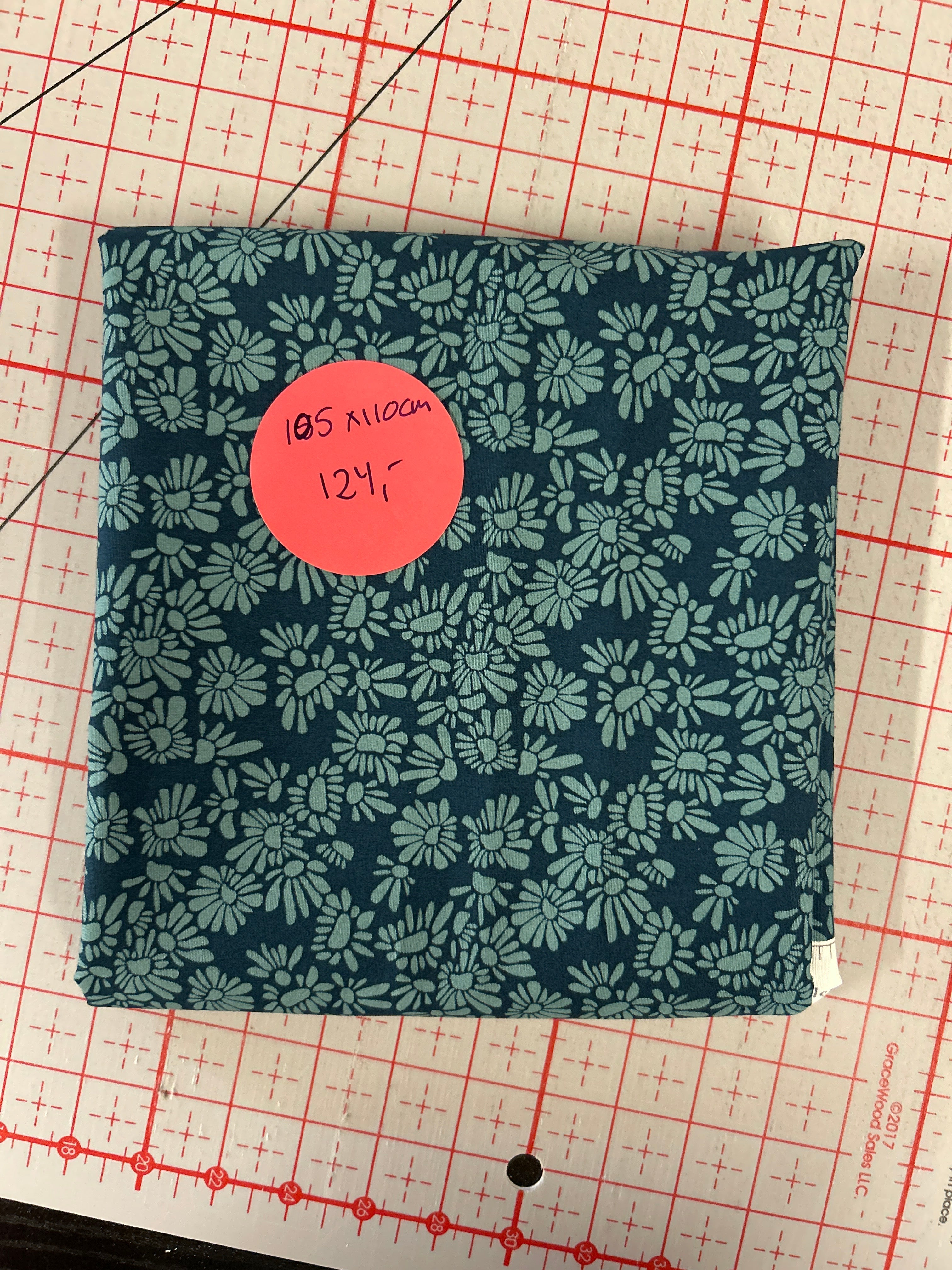 REST nr 5: Evolve TINY MEADOW NOVA by Suzy Quilts Art Gallery Fabric