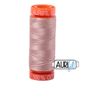 Aurifil bomuldstråd  50wt Antique Blush 2375