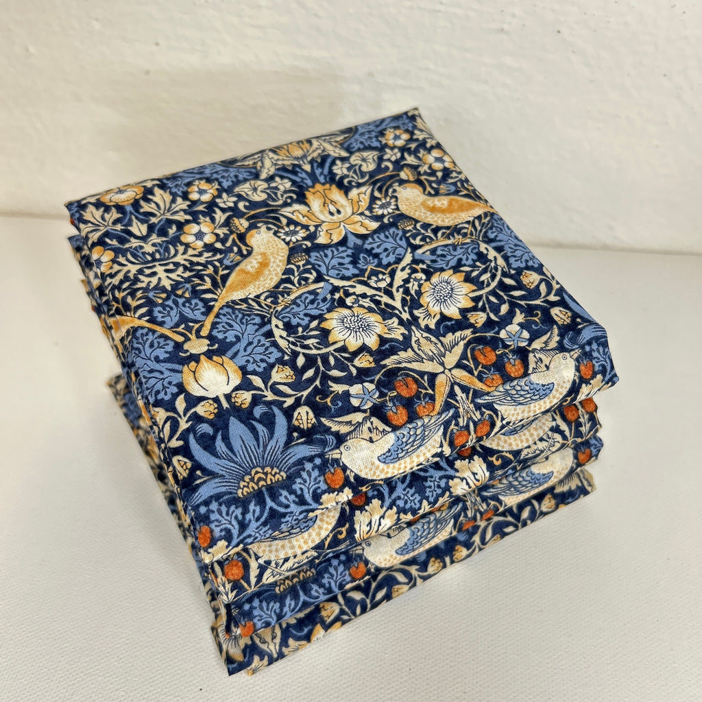 Mini strawberry Thief Inky William Morris