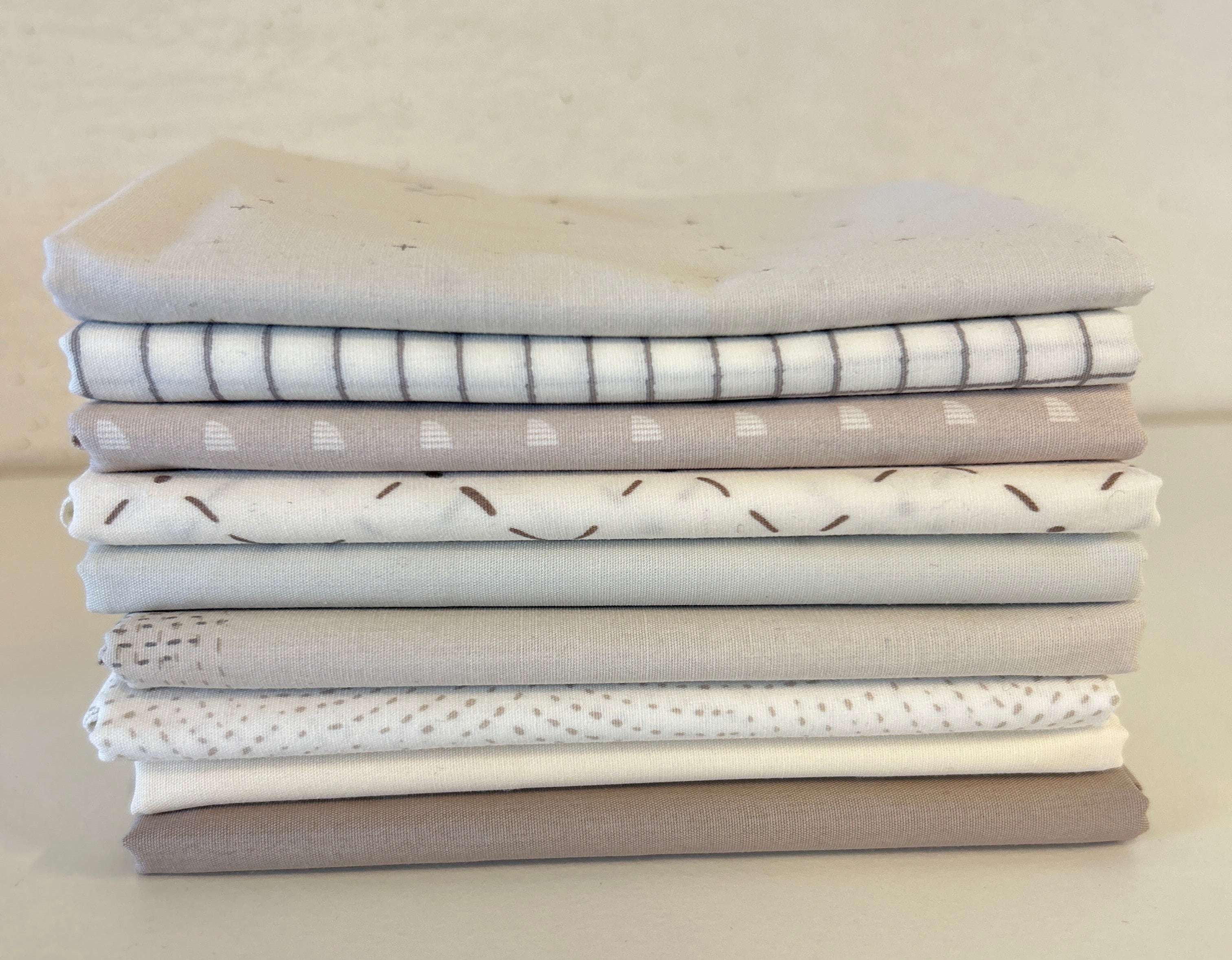 Moderne Mix no 3 fat quarter bundt