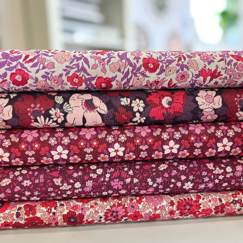 Cosmos Field Botanical Jewel Liberty fat quarter