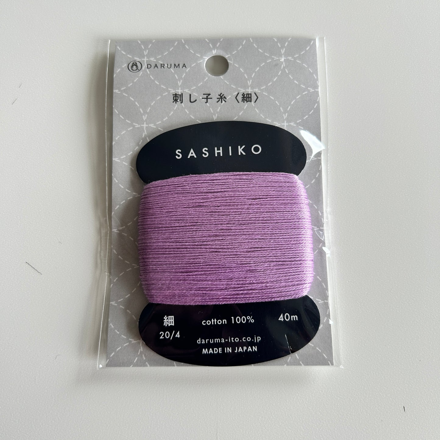 Daruma Sashiko tråd  210 Lilla (40m)