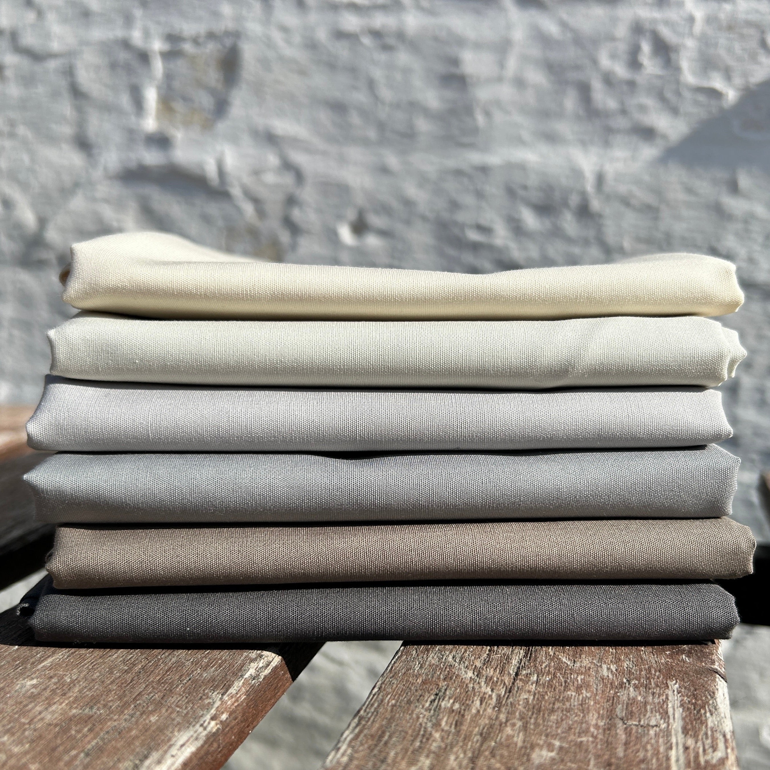 Pure Solids Grey fat quarter bundt