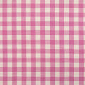 Gingham in Bubble Gum Picnic Wovens af Suzy Quilts
